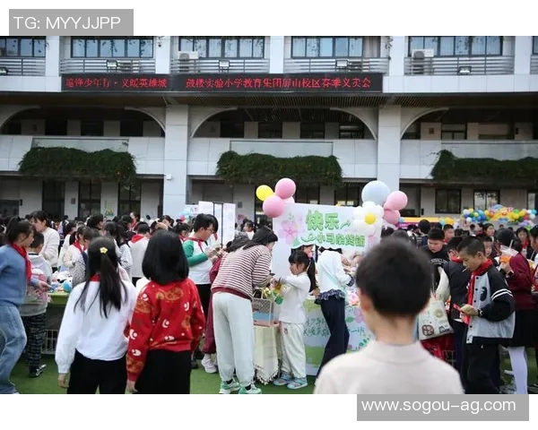 佩顿二世携手公益快闪活动免费发放食品杂货传递爱心温暖